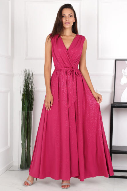 Ropa para mujeres y jóvenes - del fabricante: abrigos, vestidos, trajes - Polonia